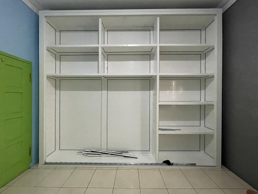 Lemari - Radiant UPVC